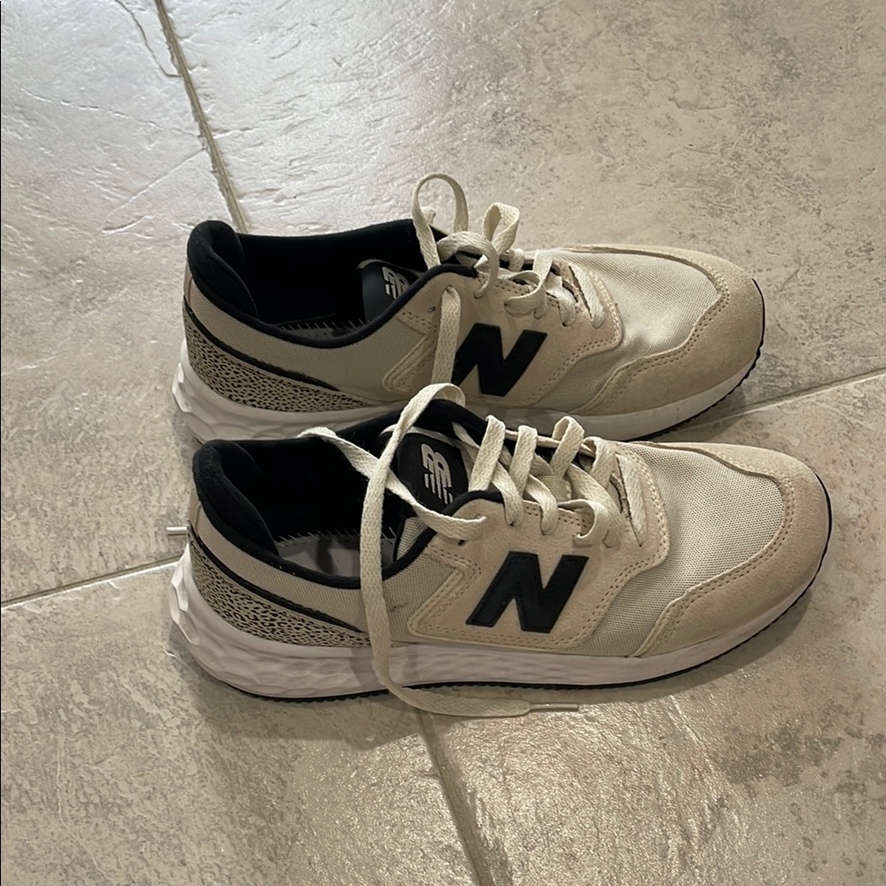 New Balance Tan and Black Athletic Shoes with Low-Top Design
